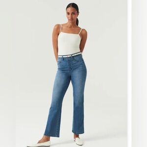 SPANX PETITE Jeans in Medium Blue